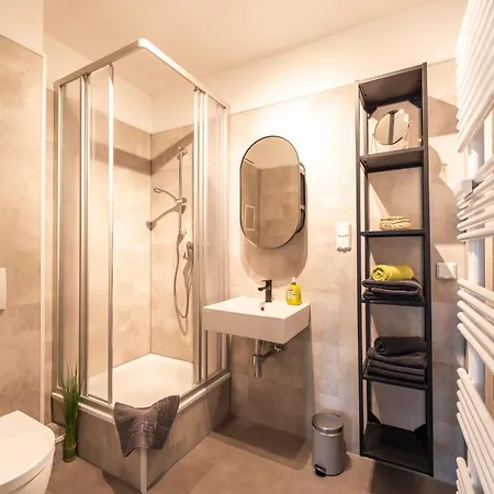 Md-4 Dodendorfer 88 - Naehe Uni Klinik - 2 Schlafzimmer - Smart Tv - Schlafsofa -voll Ausgestattet *