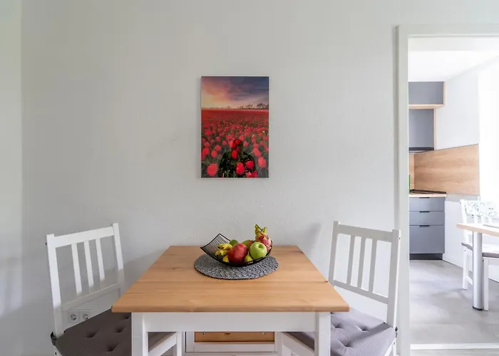 アパート Md-4 Dodendorfer 88 - Naehe Uni Klinik - 2 Schlafzimmer - Smart Tv - Schlafsofa -voll Ausgestattet マクデブルク