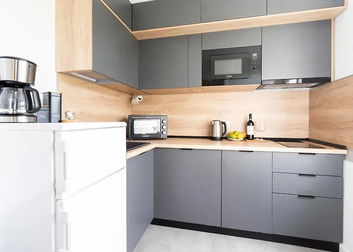 Lejlighed Md-4 Dodendorfer 88 - Naehe Uni Klinik - 2 Schlafzimmer - Smart Tv - Schlafsofa -voll Ausgestattet *