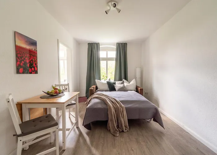 Md-4 Dodendorfer 88 - Naehe Uni Klinik - 2 Schlafzimmer - Smart Tv - Schlafsofa -voll Ausgestattet Magdeburg