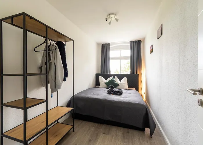 Md-4 Dodendorfer 88 - Naehe Uni Klinik - 2 Schlafzimmer - Smart Tv - Schlafsofa -voll Ausgestattet Lejlighed Magdeburg