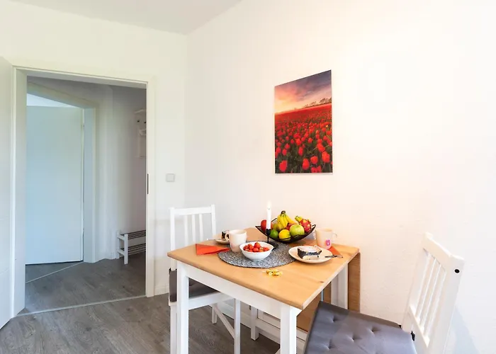 アパート Md-4 Dodendorfer 88 - Naehe Uni Klinik - 2 Schlafzimmer - Smart Tv - Schlafsofa -voll Ausgestattet マクデブルク