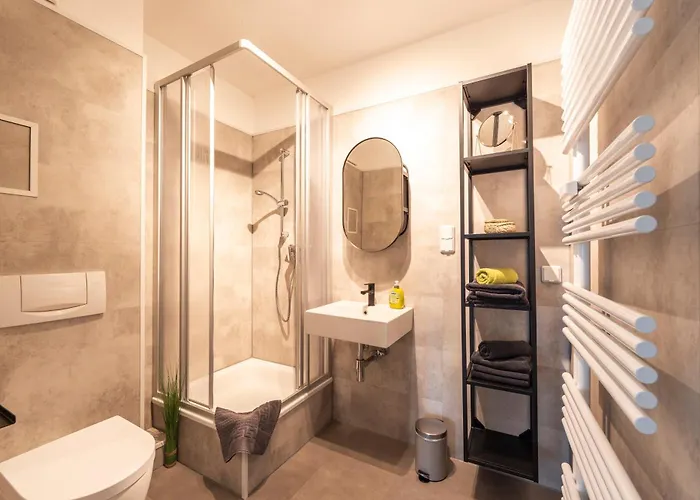 Md-4 Dodendorfer 88 - Naehe Uni Klinik - 2 Schlafzimmer - Smart Tv - Schlafsofa -voll Ausgestattet *